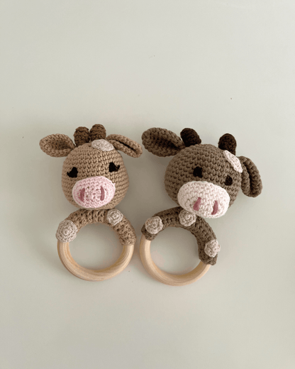 Sonajero mordedor personalizado de vaquitas, hecho a mano para bebés.